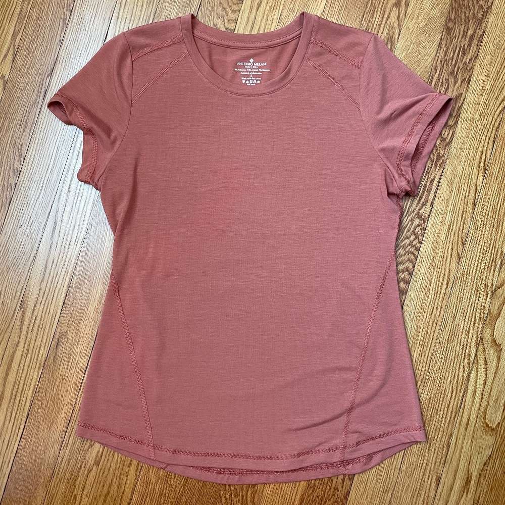 Antonio Melani - Active Balance Moisture Wicking Relaxed Crew Neck - Size: S